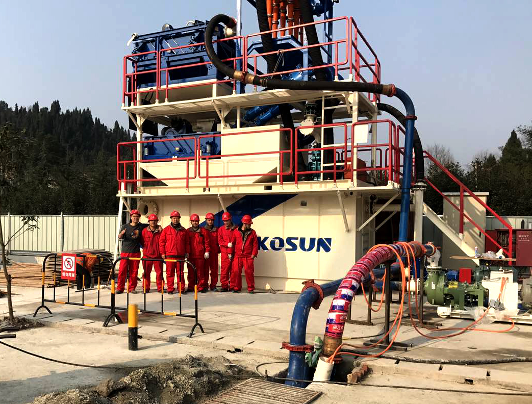 中國重慶觀景口水利水電樞紐項目穿山頂管作業泥水處理現場